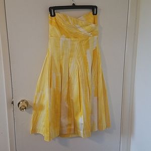 Yellow strapless dress